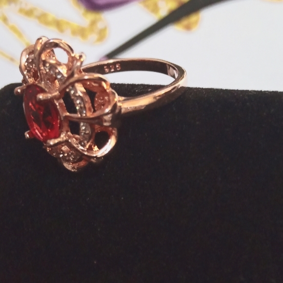 Ruby Diamond Baguette 18k Rose Gold Ring - Picture 4 of 8